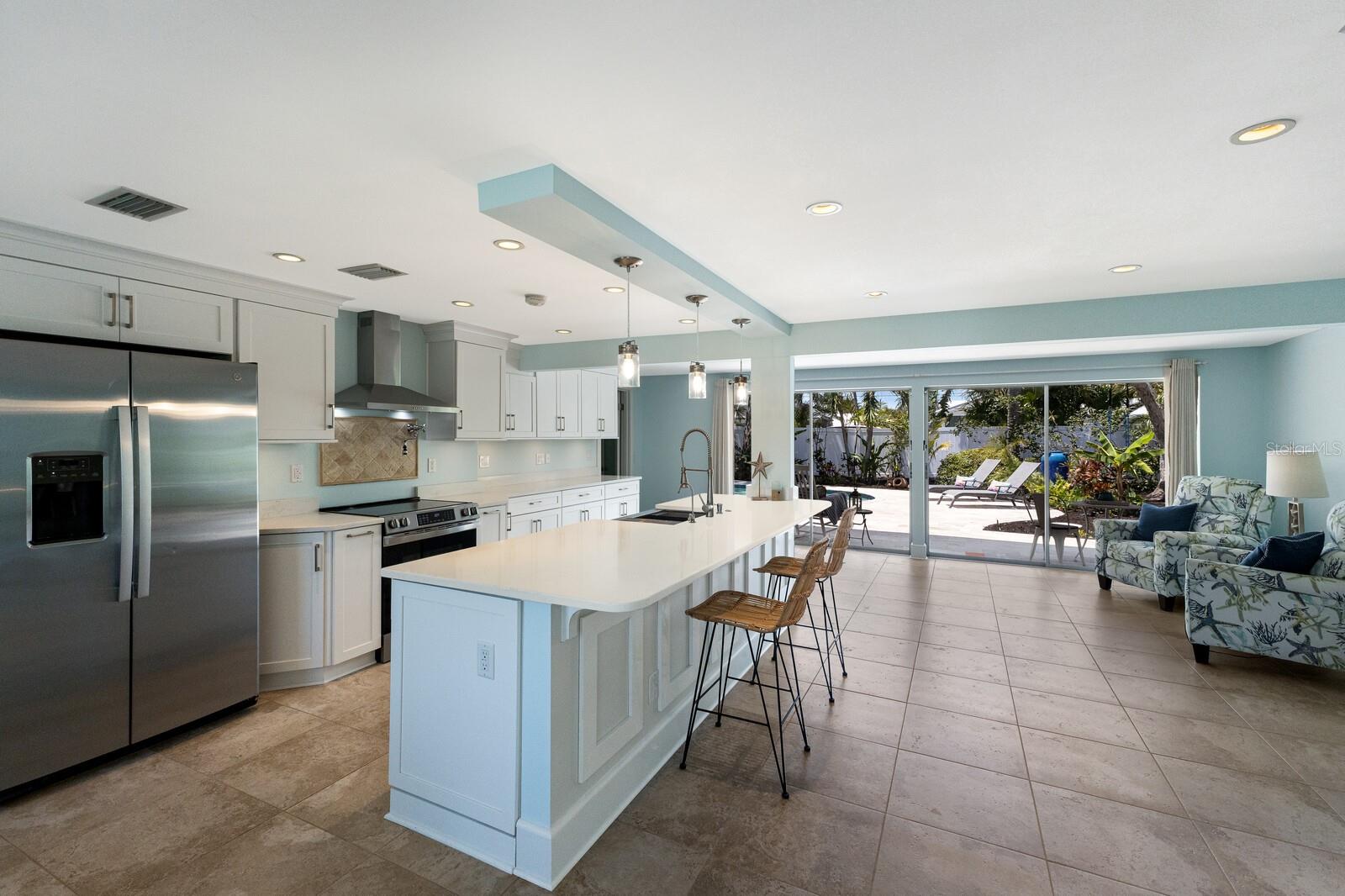 506 69TH ST, HOLMES BEACH, FL, 34217