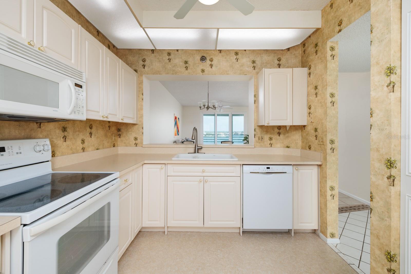 7979 SAILBOAT KEY BLVD S #506, SOUTH PASADENA, FL, 33707