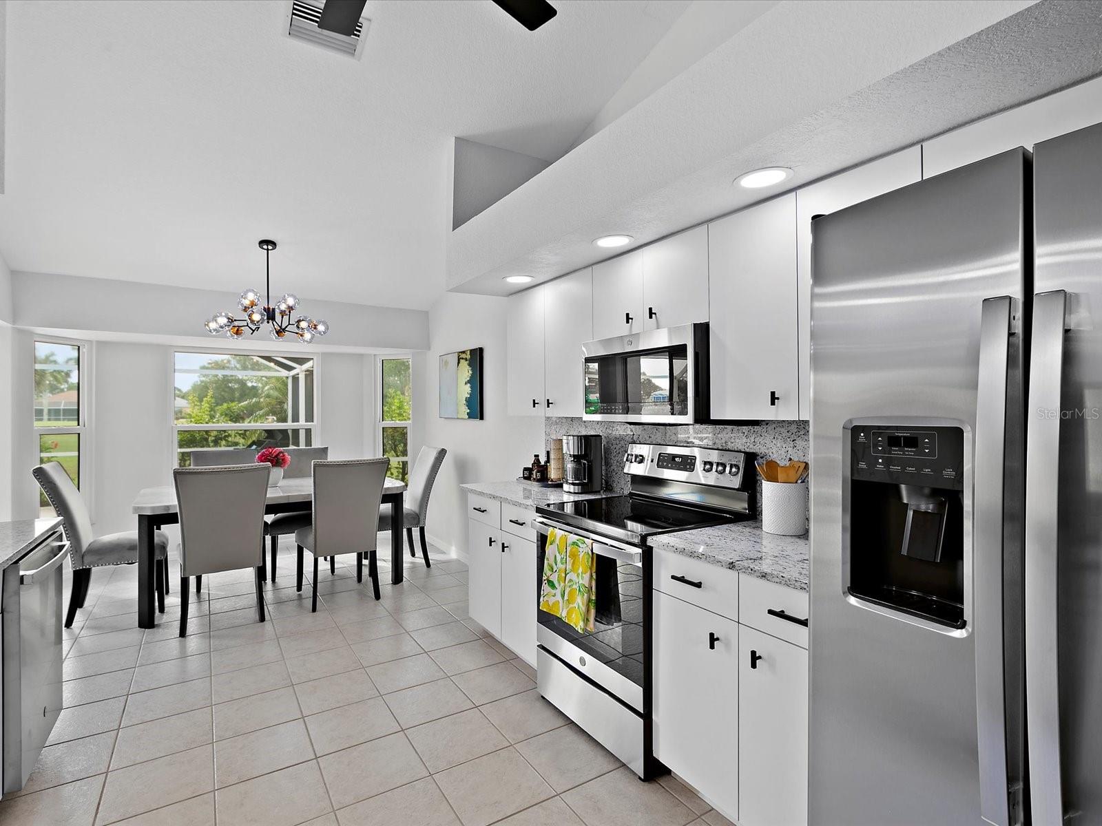 39 LONG MEADOW CT, ROTONDA WEST, FL, 33947