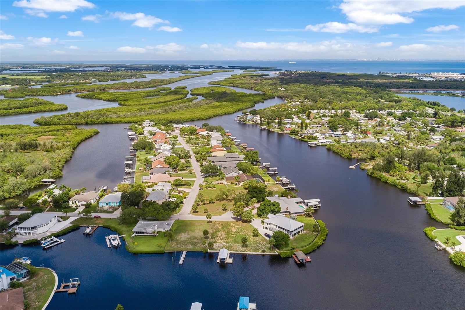 304 14TH ST SW, RUSKIN, FL, 33570