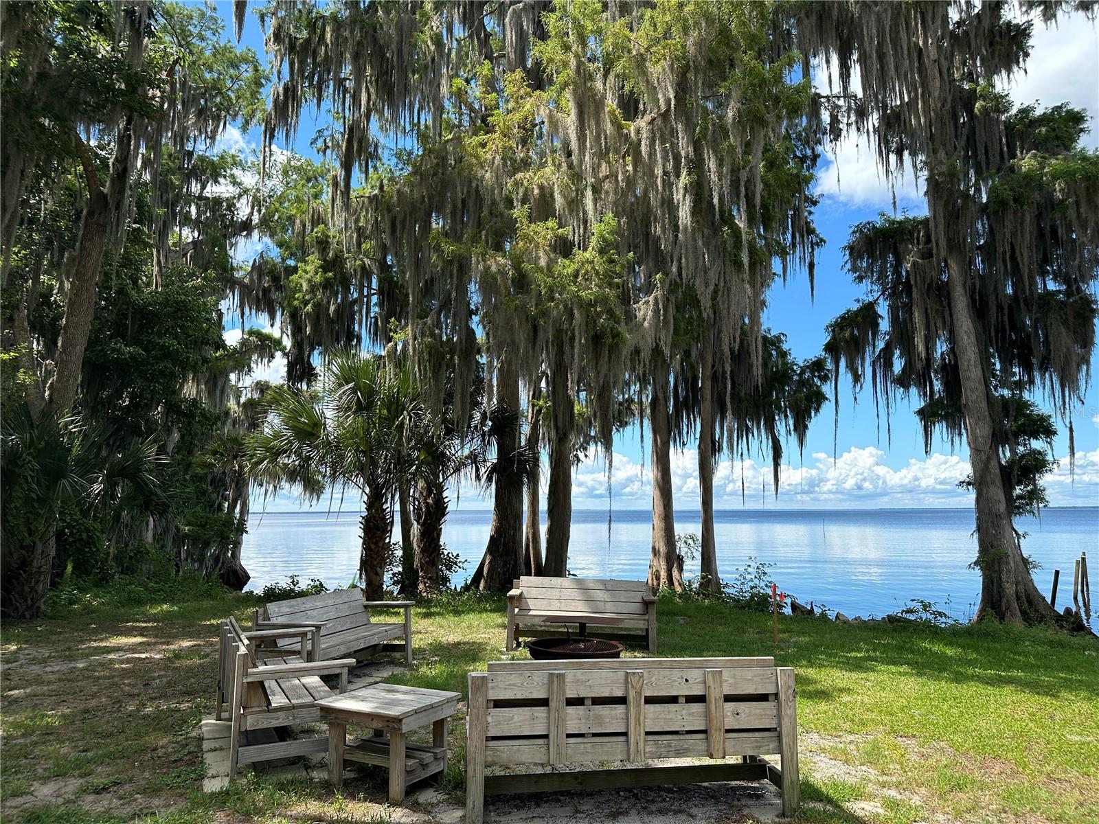 828 PARADISE BLVD, GEORGETOWN, FL, 32139