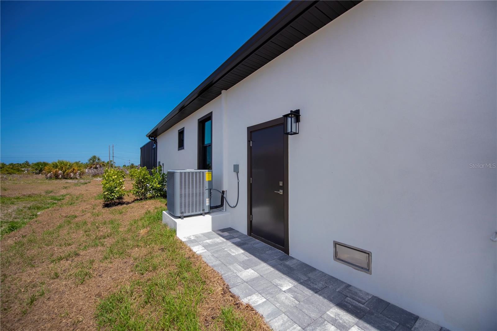 11 PINEHURST CT, ROTONDA WEST, FL, 33947