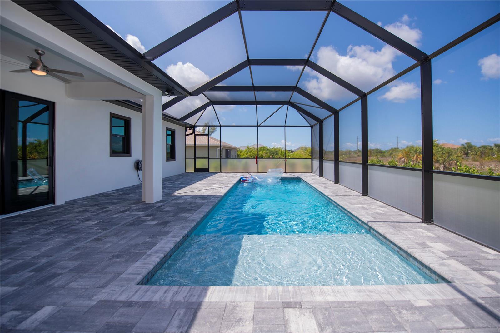 11 PINEHURST CT, ROTONDA WEST, FL, 33947