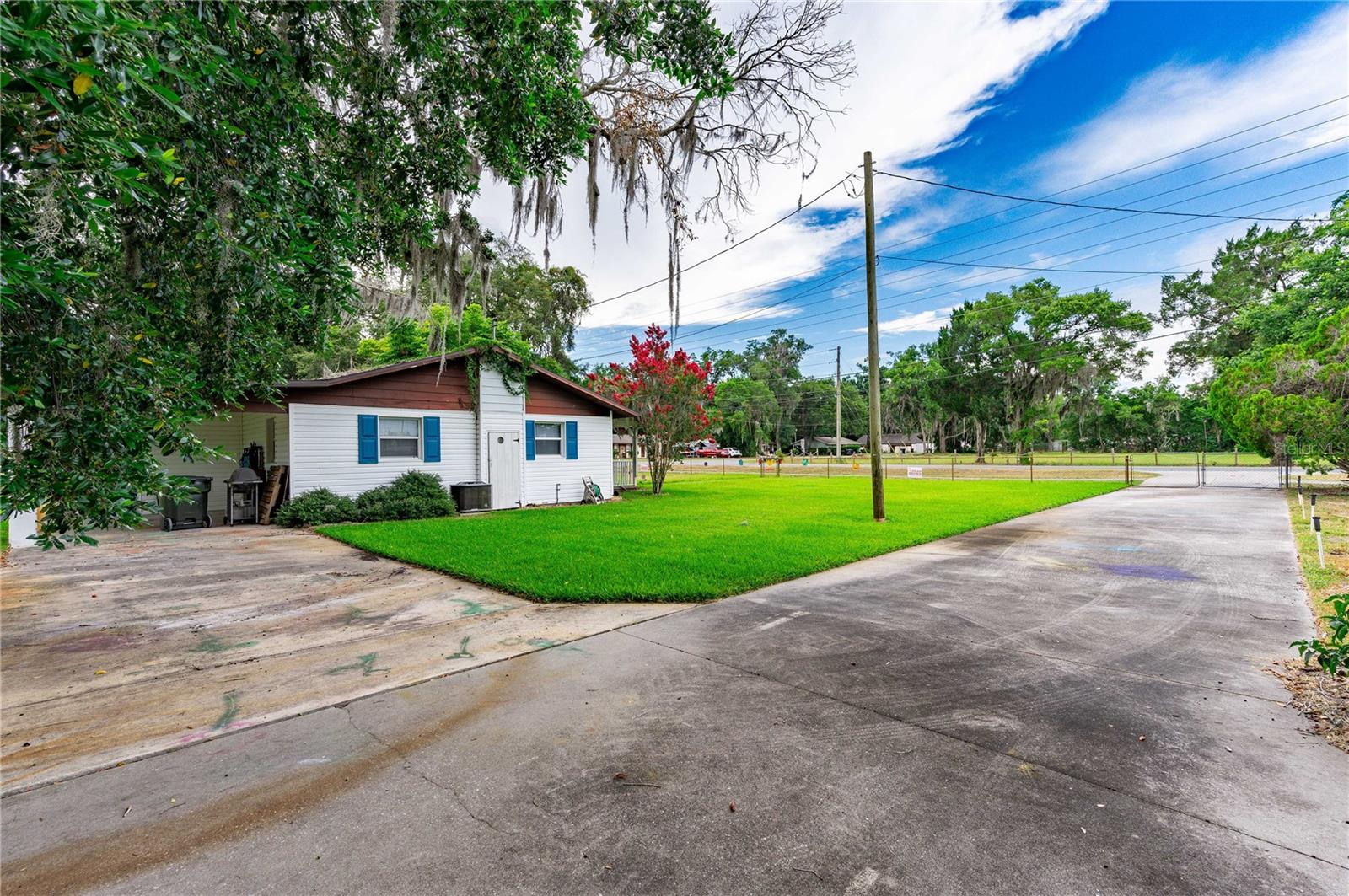 132 E BELT AVE, BUSHNELL, FL, 33513
