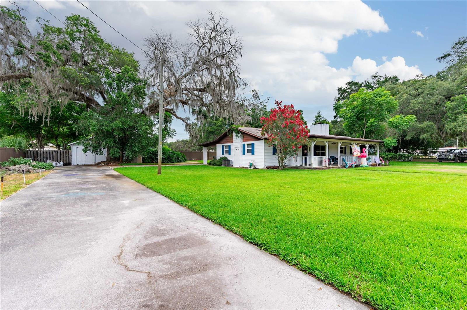 132 E BELT AVE, BUSHNELL, FL, 33513