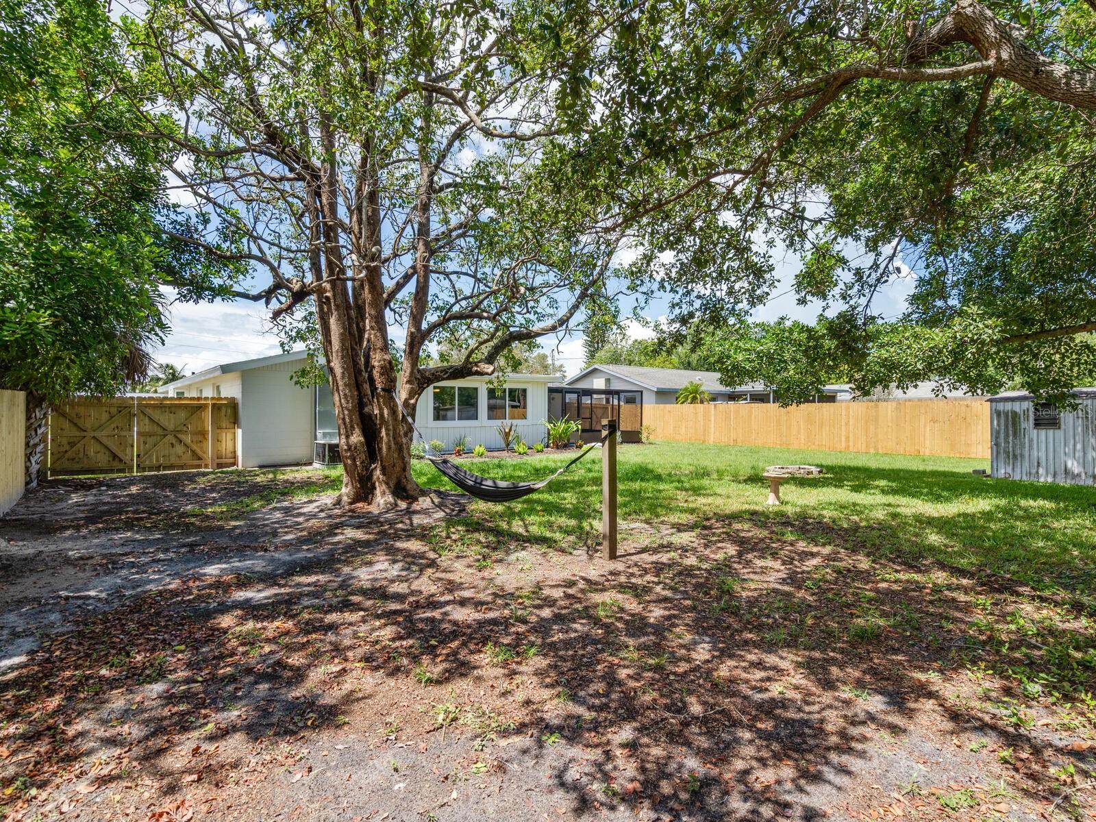 2133 FIESTA DR, SARASOTA, FL, 34231