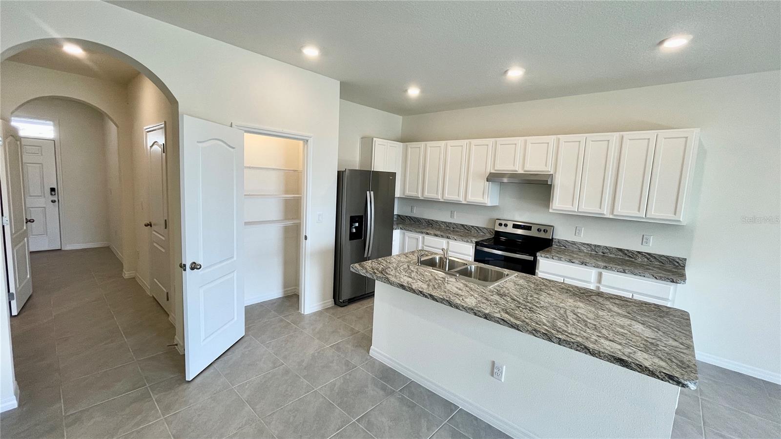 1089 BLUE JAY DR, DAVENPORT, FL, 33837