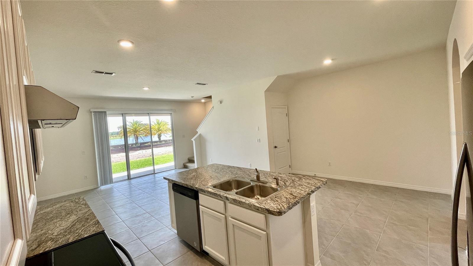 1089 BLUE JAY DR, DAVENPORT, FL, 33837