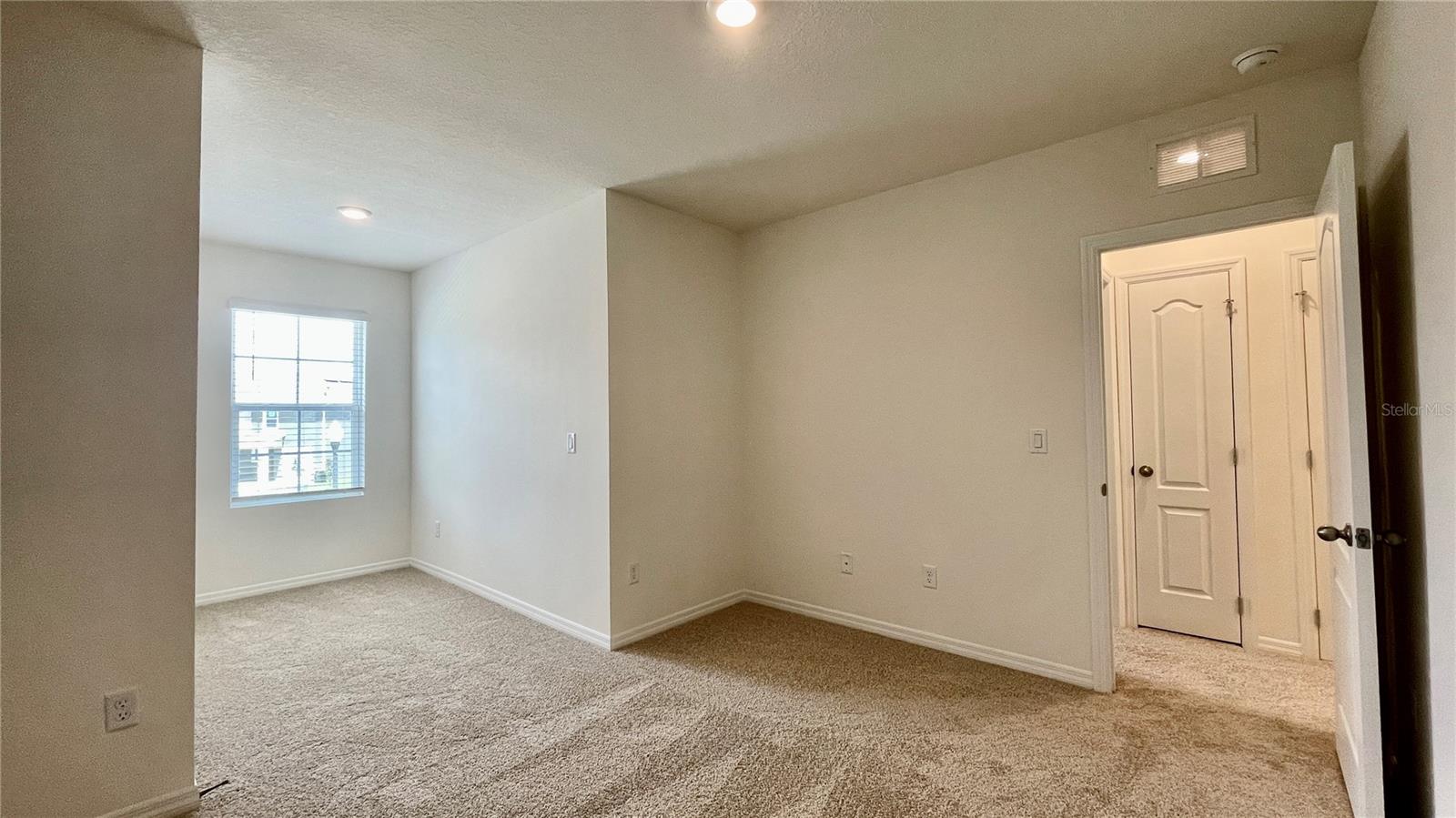 1089 BLUE JAY DR, DAVENPORT, FL, 33837