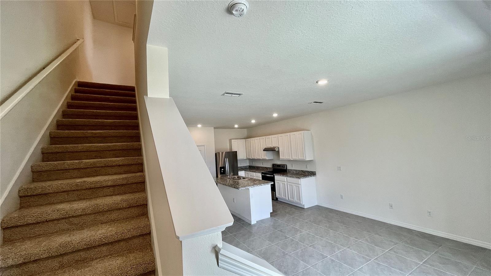 1089 BLUE JAY DR, DAVENPORT, FL, 33837