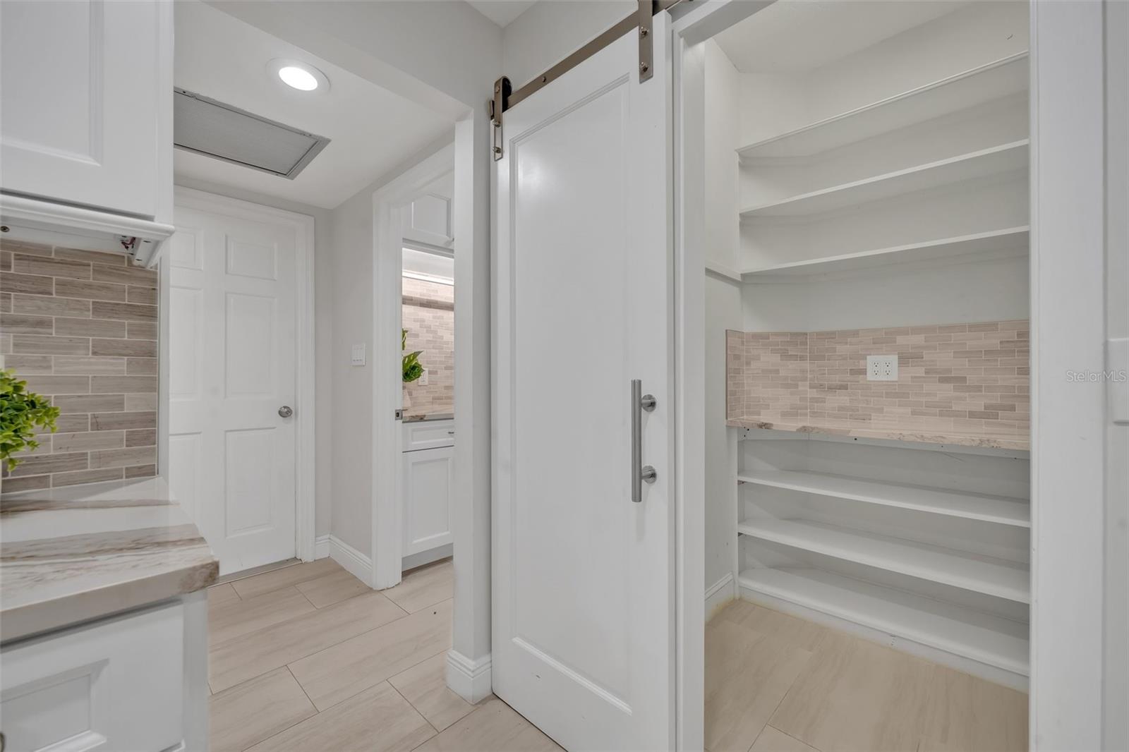 1709 ONONDAGA DR, GENEVA, FL, 32732