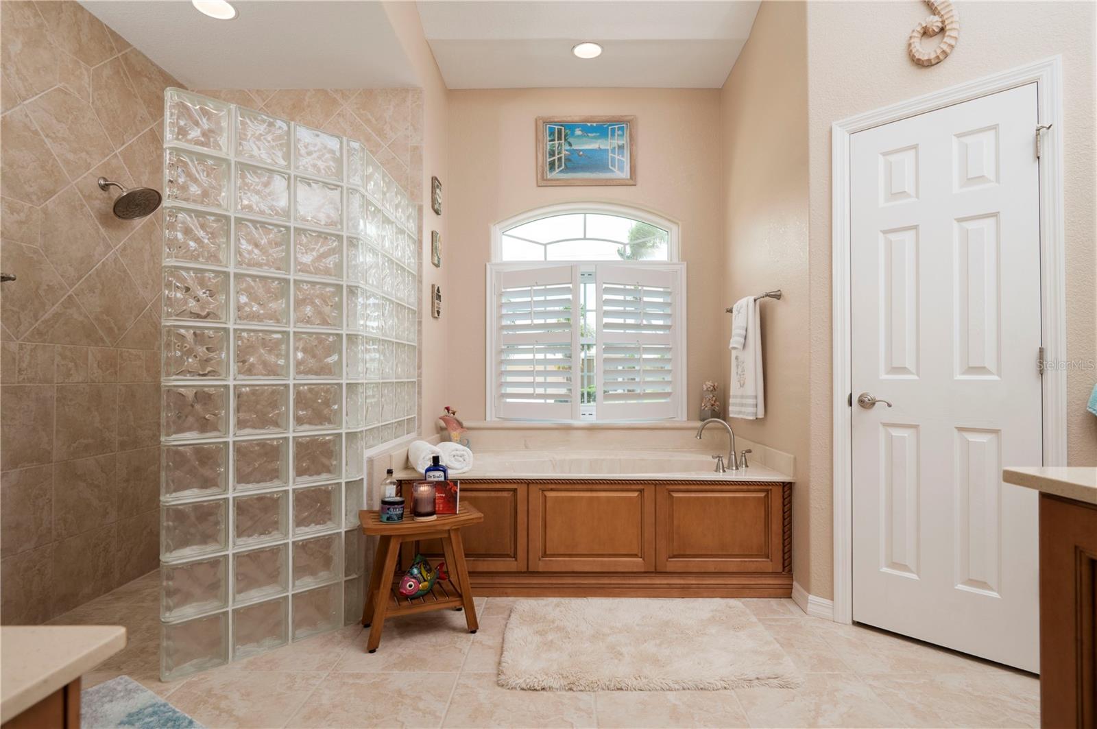 437 MADRID BLVD, PUNTA GORDA, FL, 33950