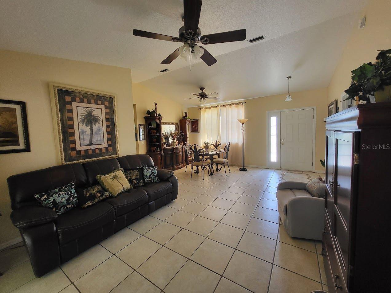 11341 LAKE DR, LEESBURG, FL, 34788