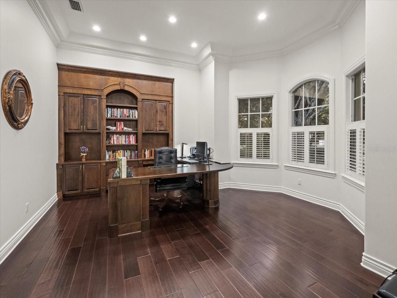 6407 E MACLAURIN DR, TAMPA, FL, 33647