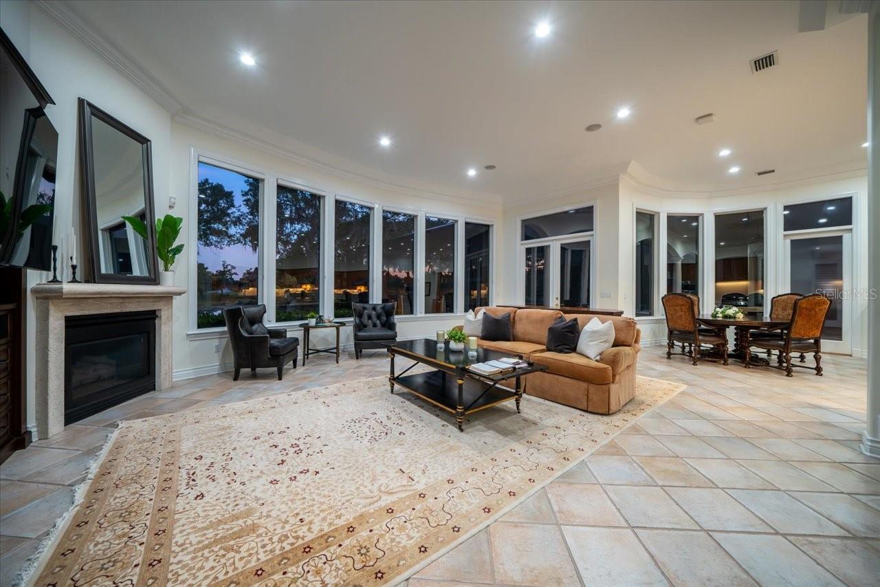 6407 E MACLAURIN DR, TAMPA, FL, 33647