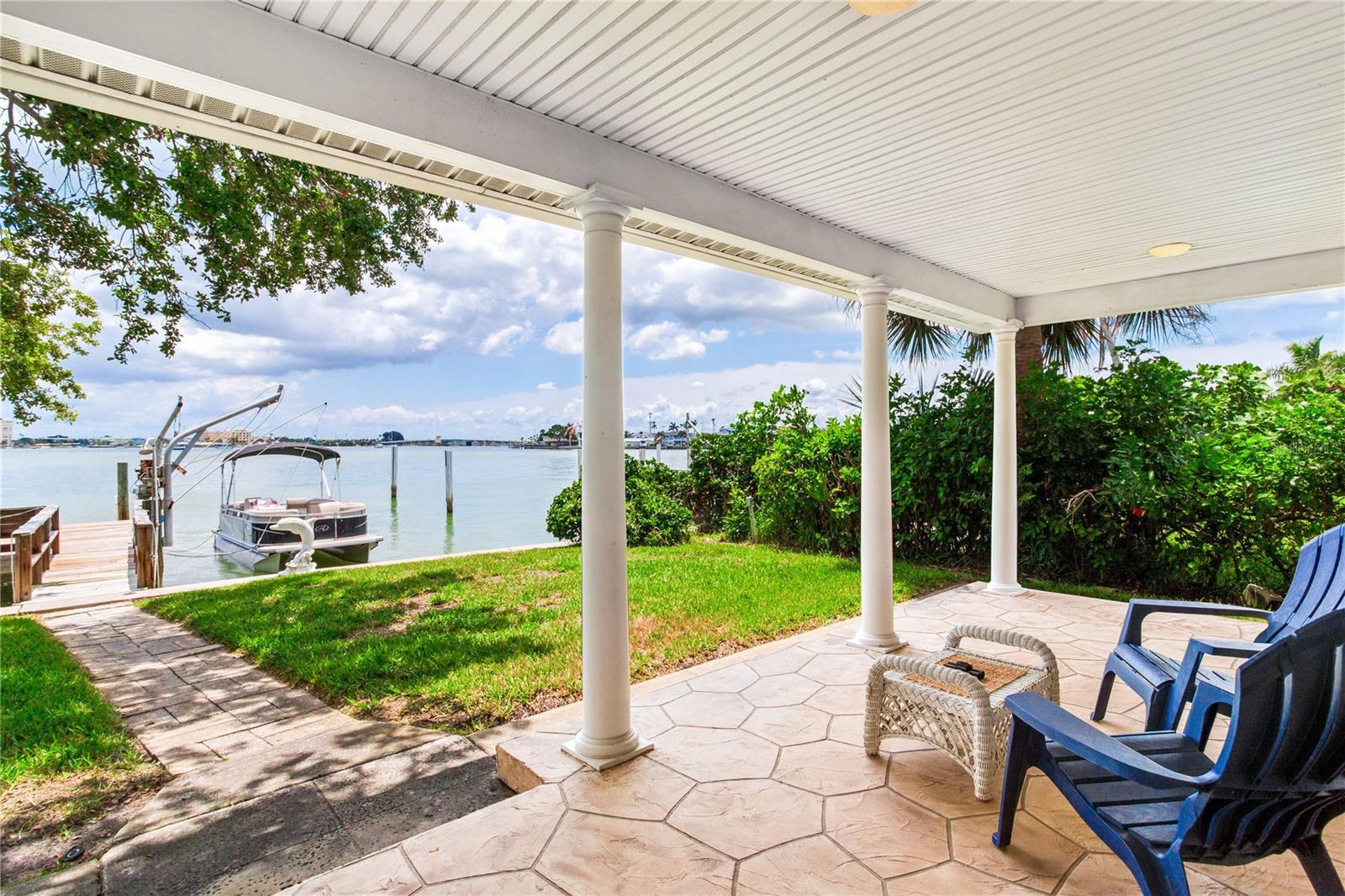 15525 REDINGTON DR, REDINGTON BEACH, FL, 33708