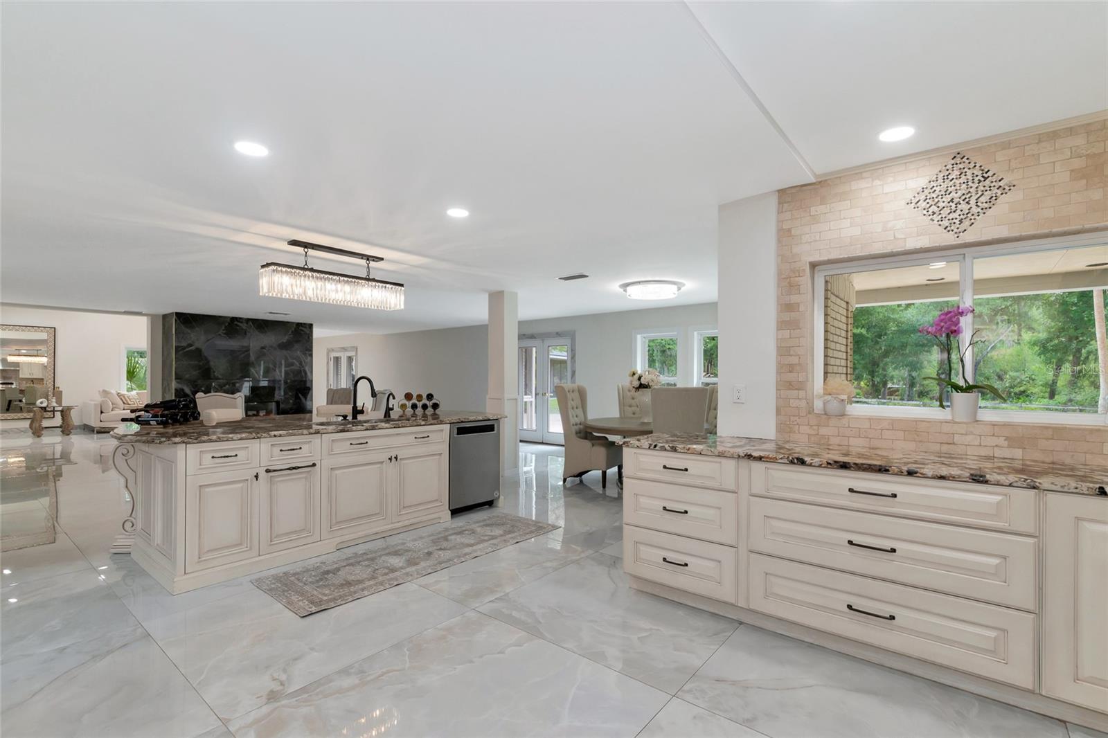 3114 LITTLE RD, VALRICO, FL, 33596