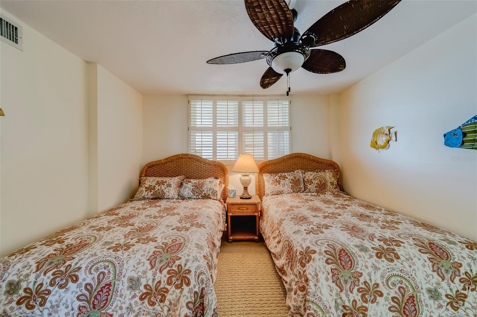 17580 GULF BLVD #412, REDINGTON SHORES, FL, 33708