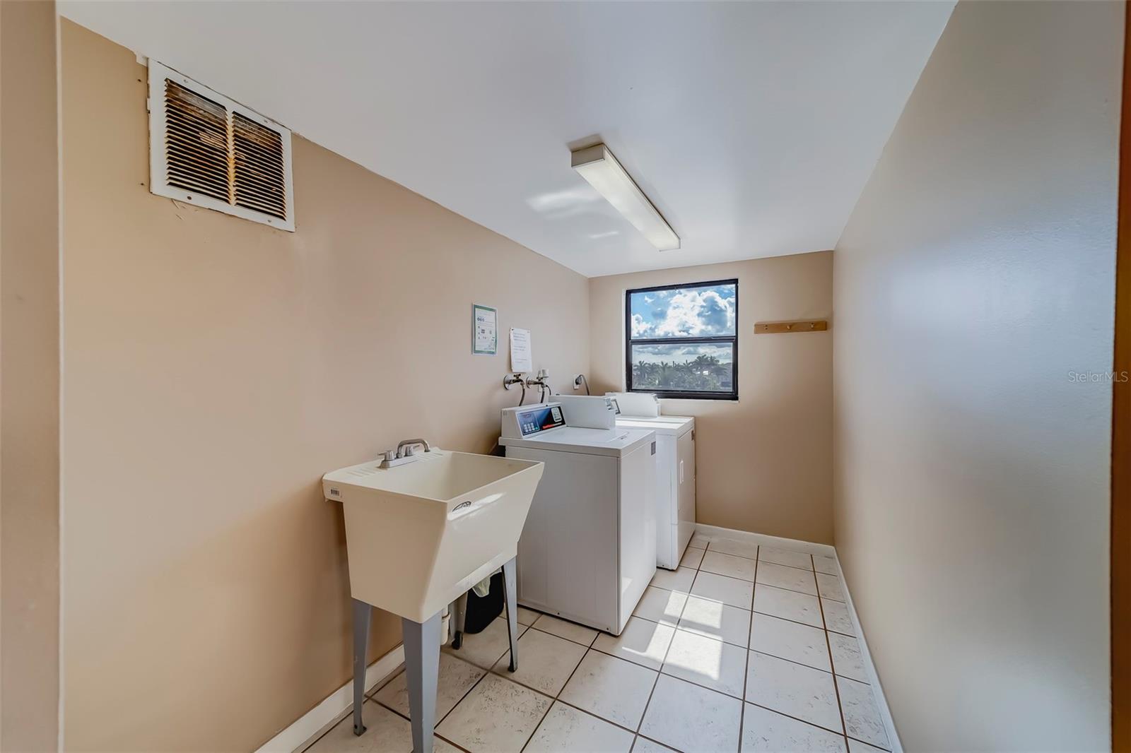 17580 GULF BLVD #412, REDINGTON SHORES, FL, 33708