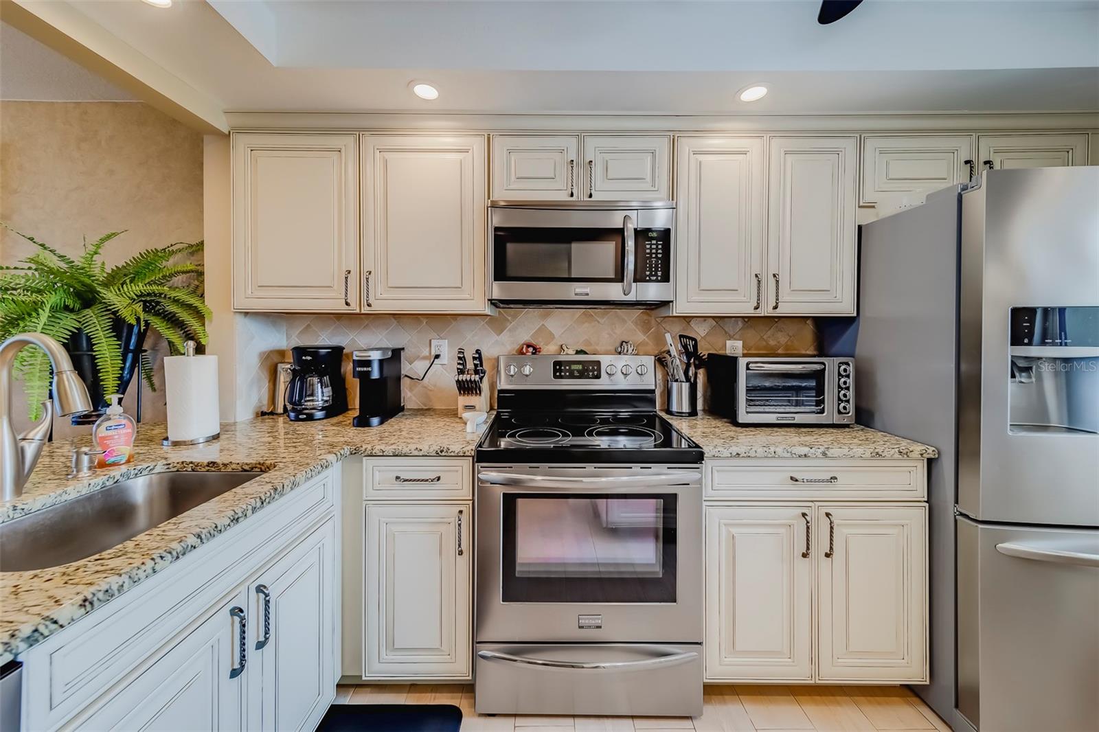 17580 GULF BLVD #412, REDINGTON SHORES, FL, 33708