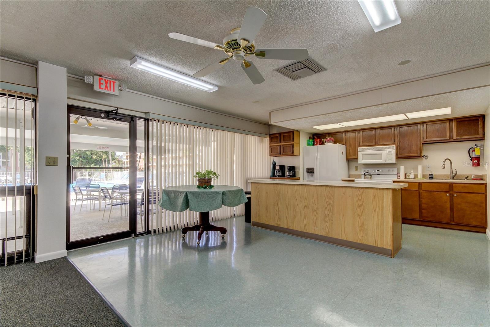 9490 HARBOR GREENS WAY #205, SEMINOLE, FL, 33776