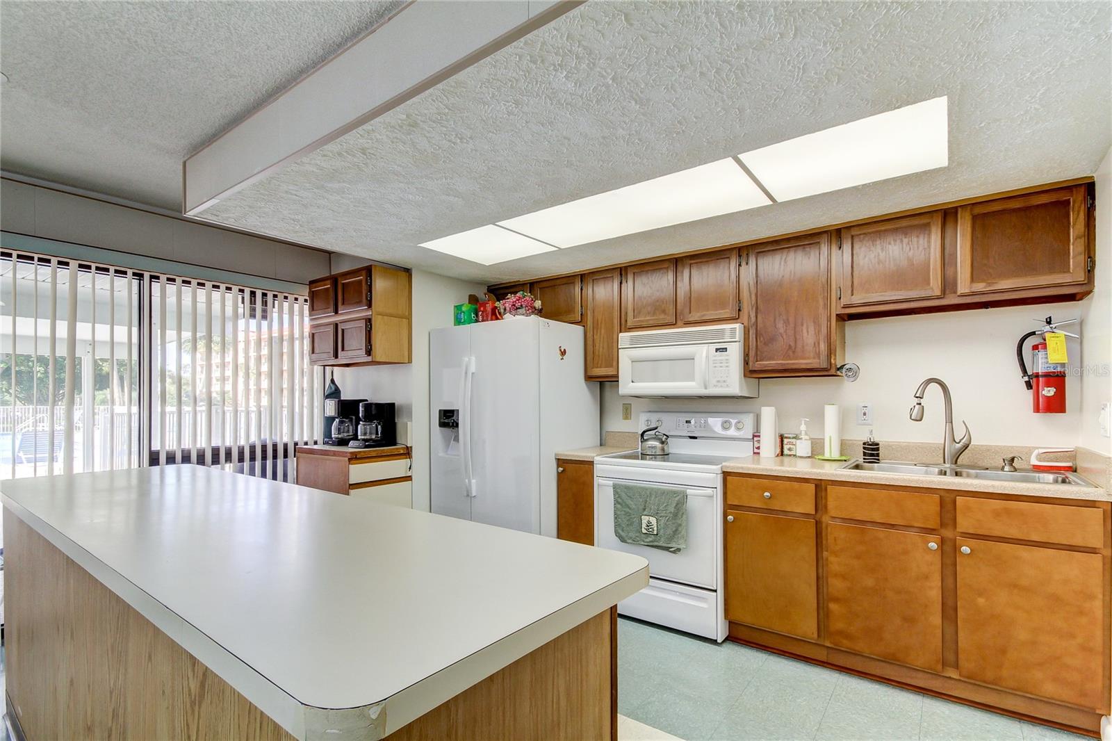 9490 HARBOR GREENS WAY #205, SEMINOLE, FL, 33776