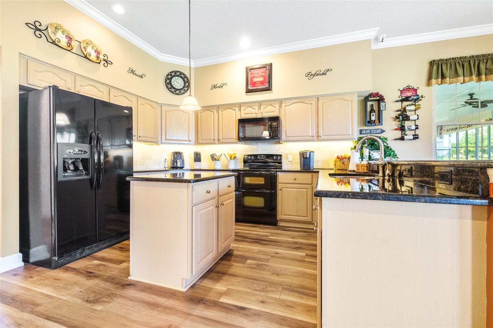 7042 MONTREAL DR, LAKELAND, FL, 33810