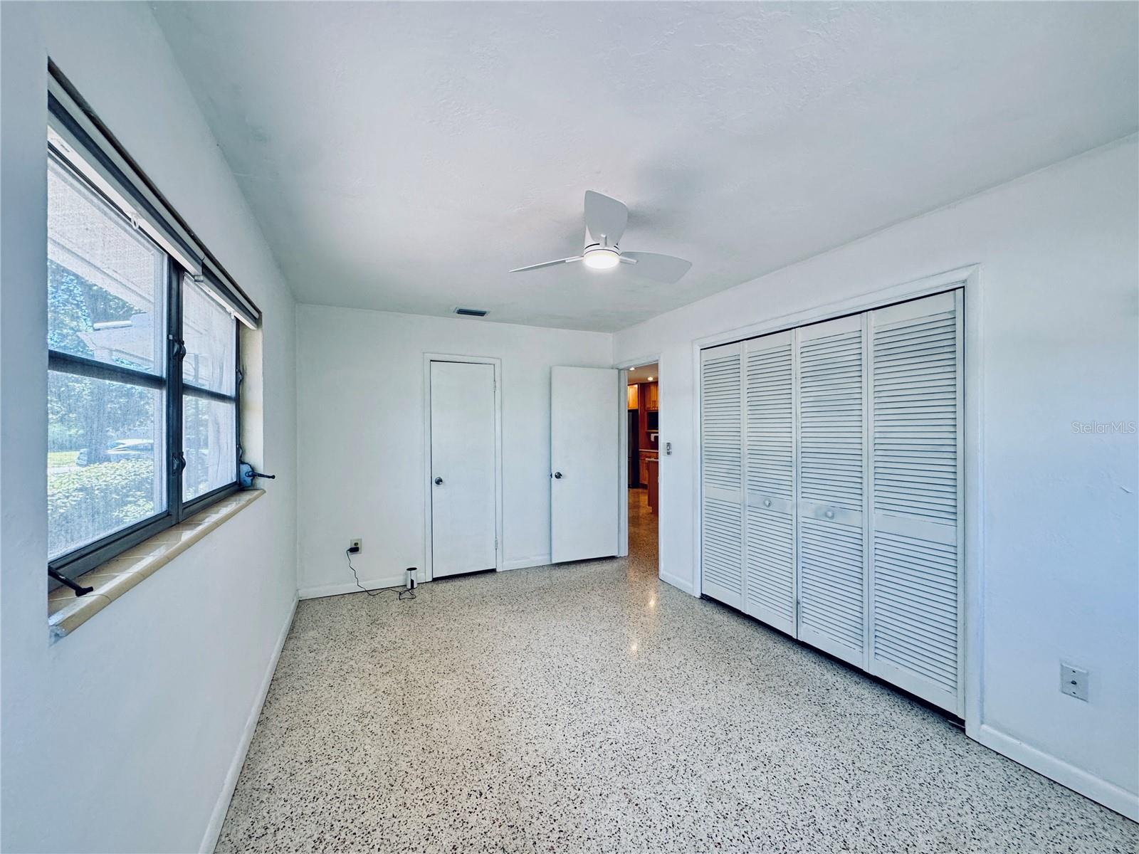 1001 75TH AVE N, ST PETERSBURG, FL, 33702