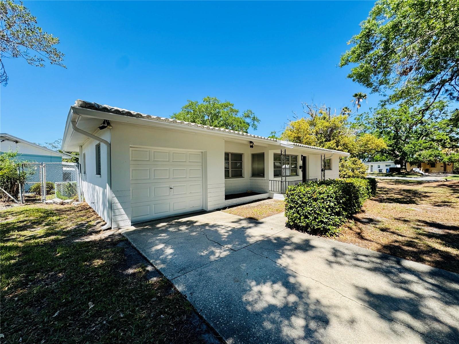 1001 75TH AVE N, ST PETERSBURG, FL, 33702