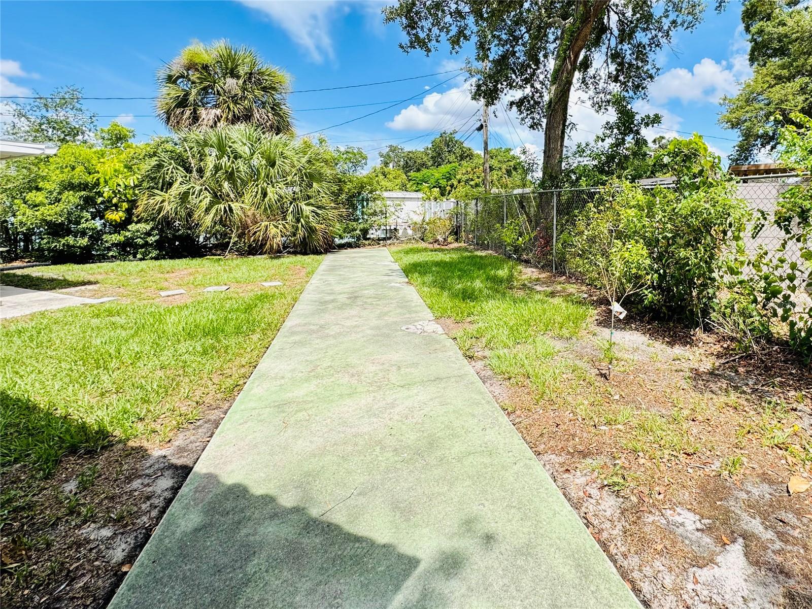 1001 75TH AVE N, ST PETERSBURG, FL, 33702
