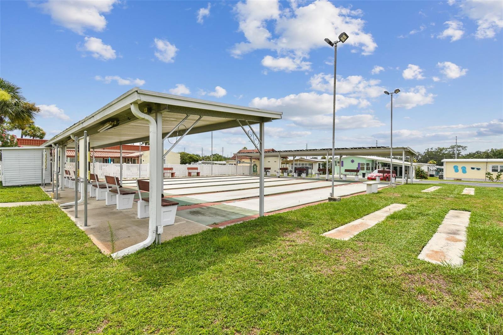 37841 MISSION HILLS AVE, ZEPHYRHILLS, FL, 33541