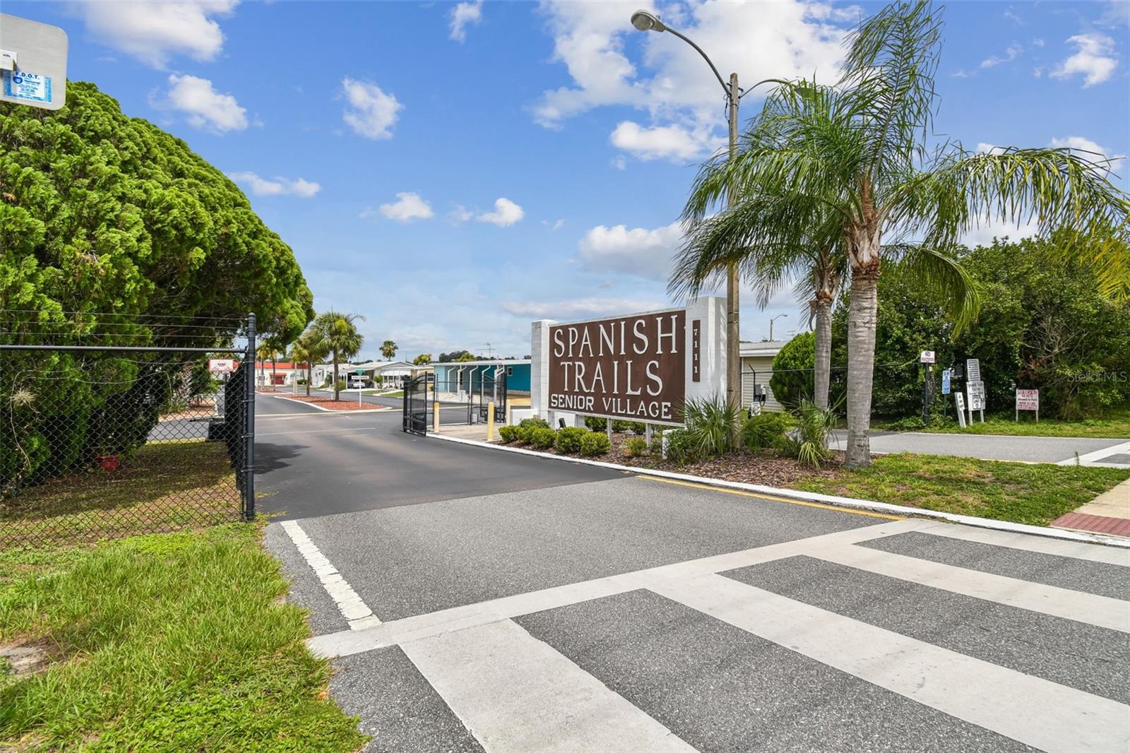 37841 MISSION HILLS AVE, ZEPHYRHILLS, FL, 33541