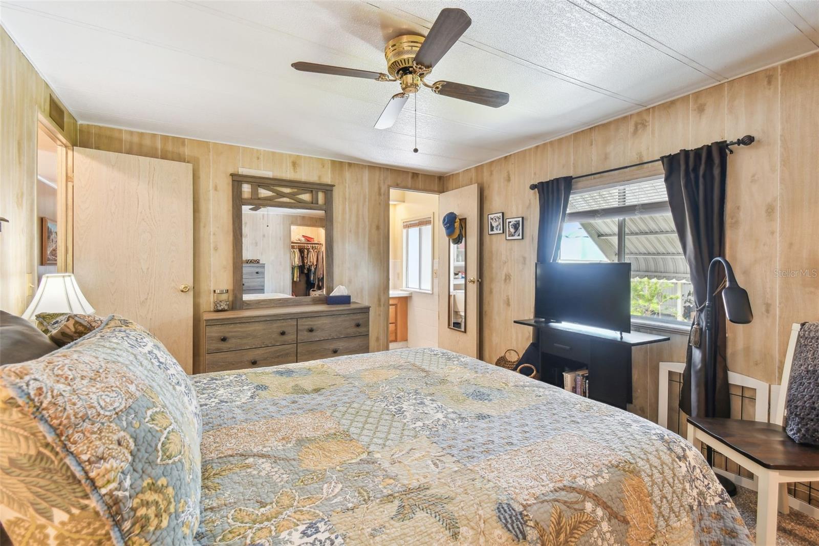 37841 MISSION HILLS AVE, ZEPHYRHILLS, FL, 33541