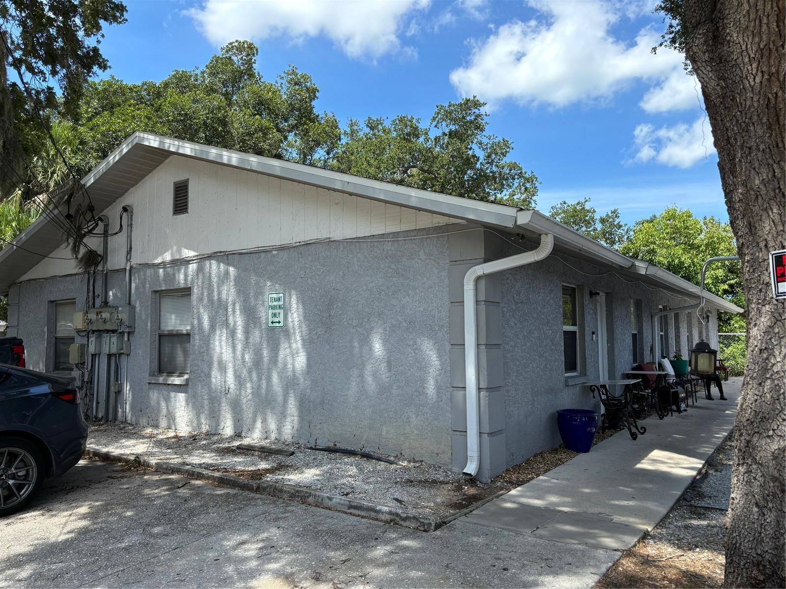 2371 LEON AVE, SARASOTA, FL, 34234