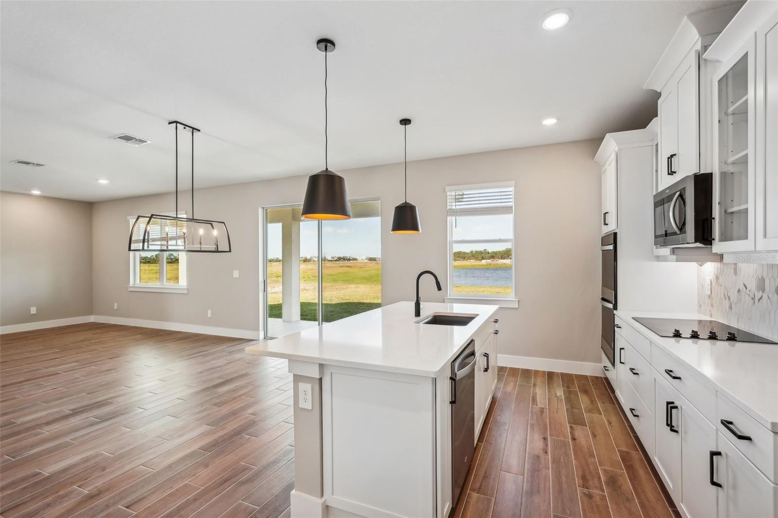 101 RUNAWAY FIELD AVE, NOKOMIS, FL, 34275