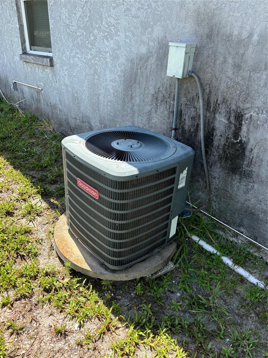 2381 LEON AVE, SARASOTA, FL, 34234