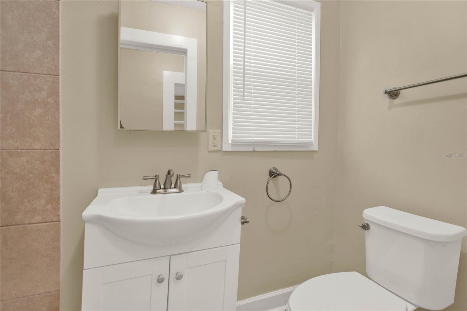 111 N STONE ST, DELAND, FL, 32720