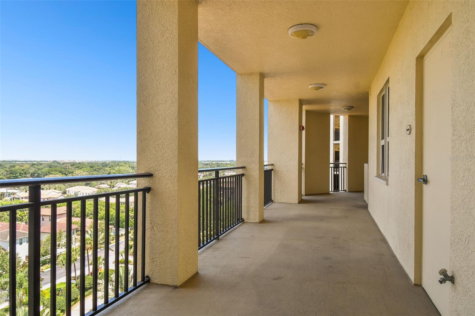 5823 BOWEN DANIEL DR #905, TAMPA, FL, 33616