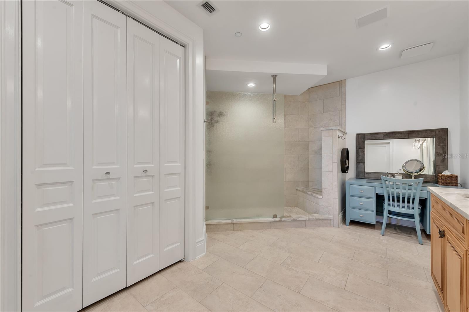 T3534874 Property Photo