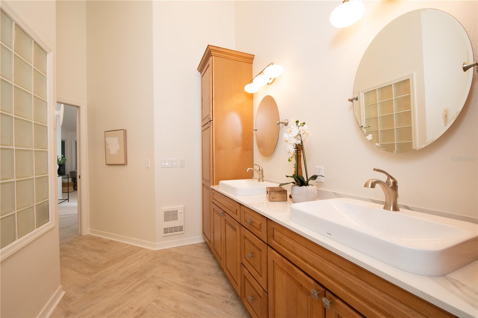 379 FAN PALM CT NE #0, ST PETERSBURG, FL, 33703