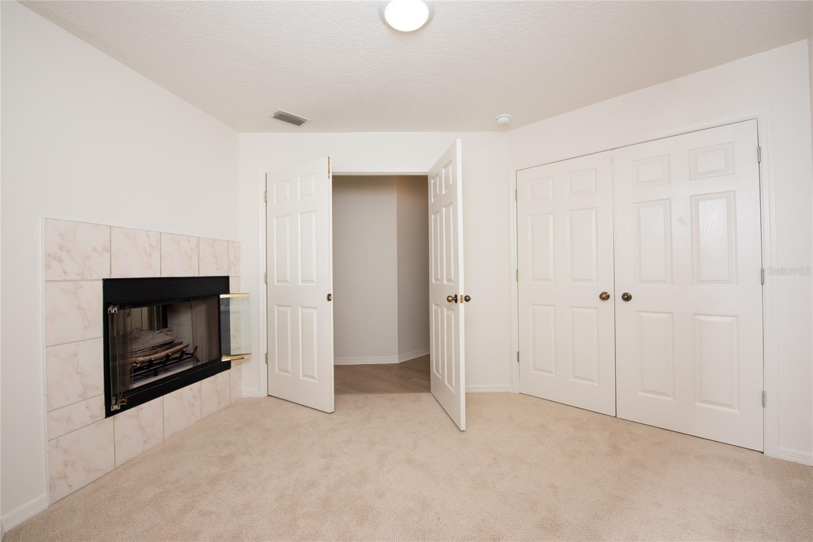 379 FAN PALM CT NE #0, ST PETERSBURG, FL, 33703