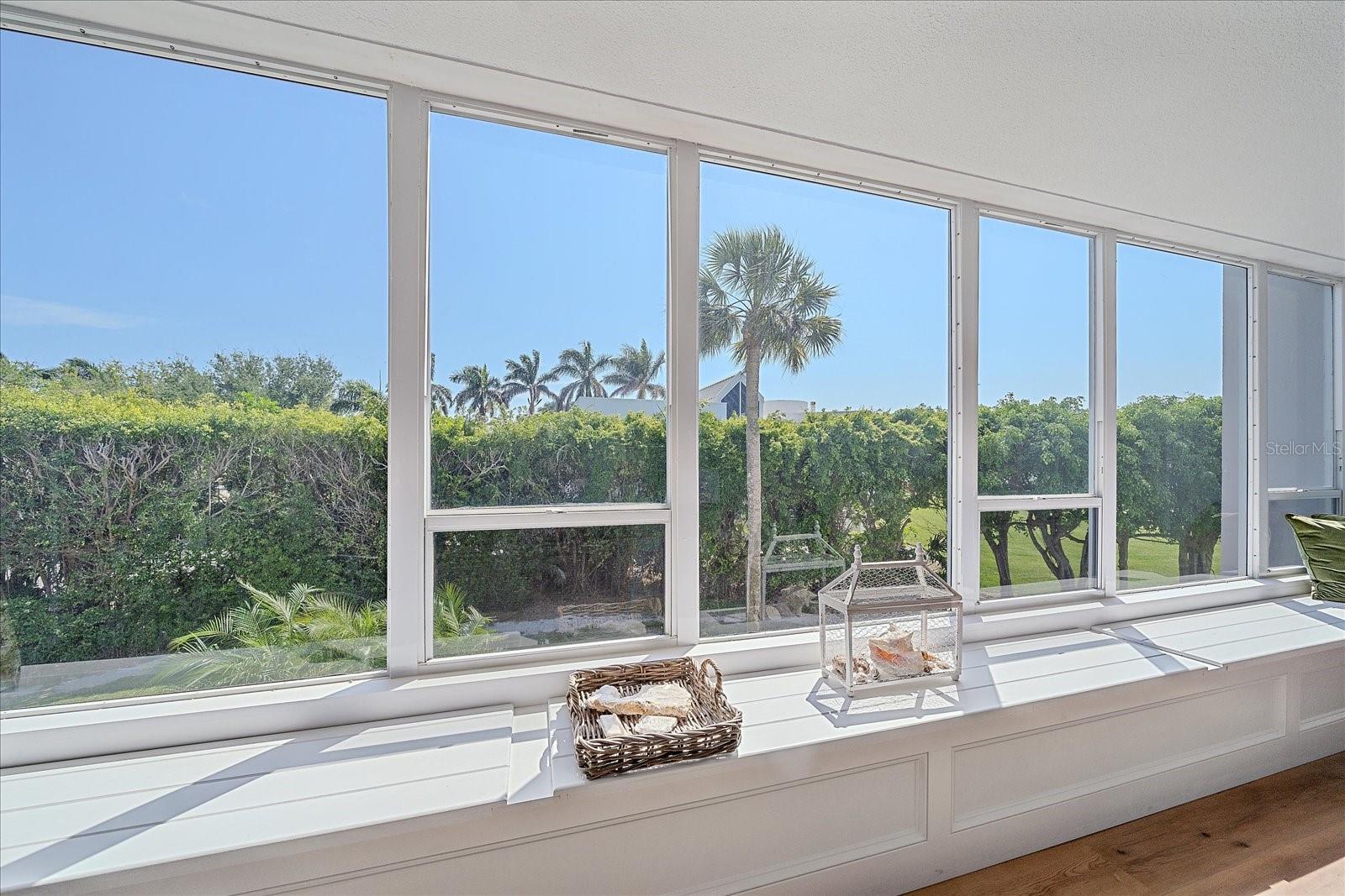 100 SANDS POINT RD #204, LONGBOAT KEY, FL, 34228