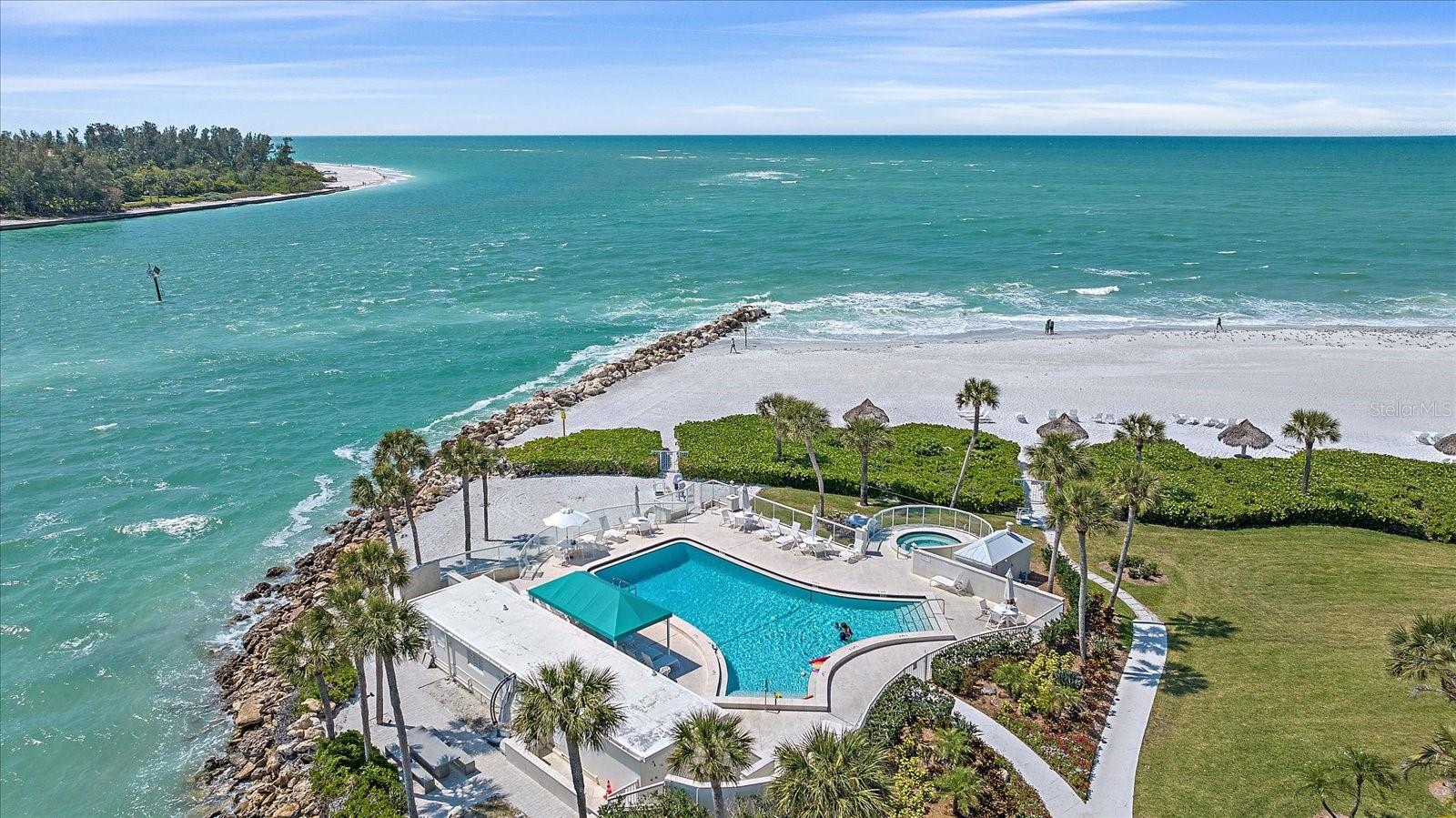 100 SANDS POINT RD #204, LONGBOAT KEY, FL, 34228
