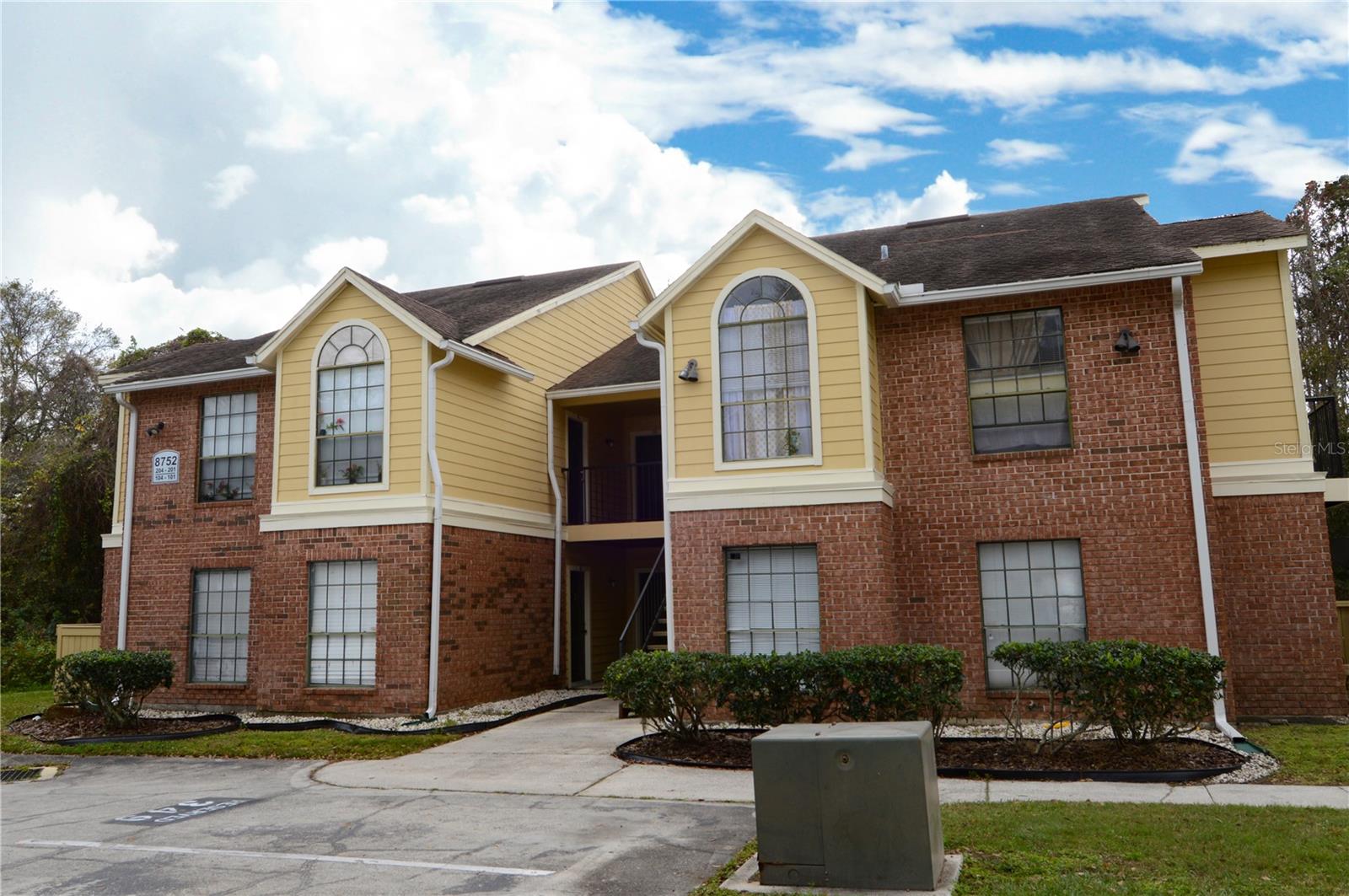 8752 MALLARD RESERVE DR #203 (Furnished), TAMPA, FL, 33614