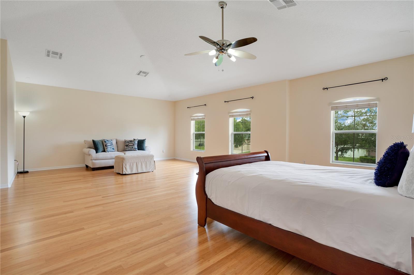 4833 LAKES EDGE LN, KISSIMMEE, FL, 34744