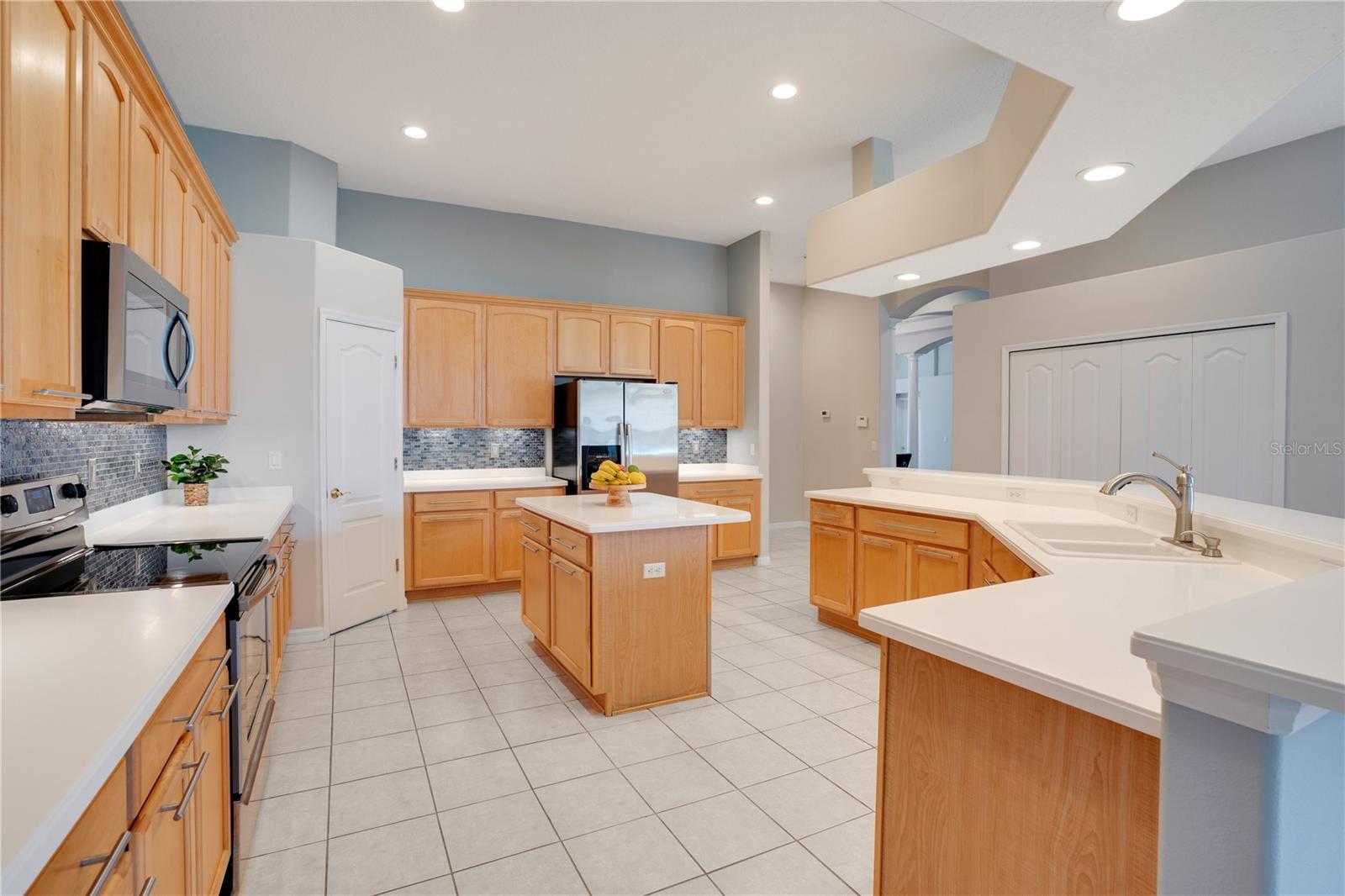 4833 LAKES EDGE LN, KISSIMMEE, FL, 34744