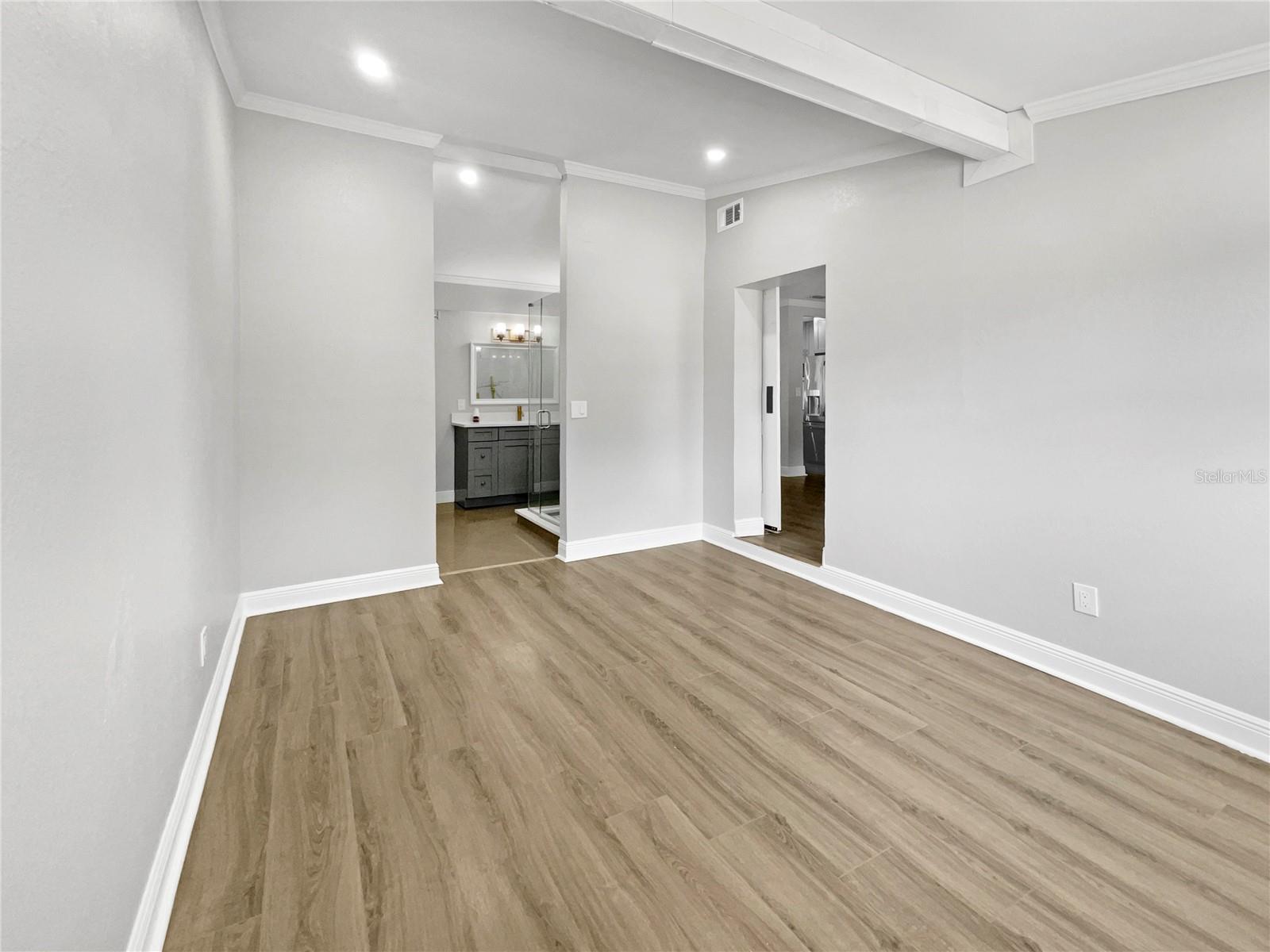 4104 W GRAY ST, TAMPA, FL, 33609