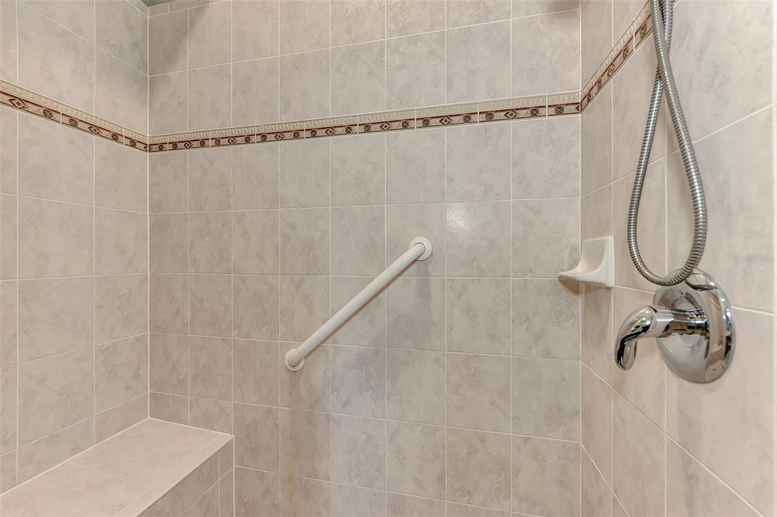5057 WHISPERING OAKS DR, NORTH PORT, FL, 34287