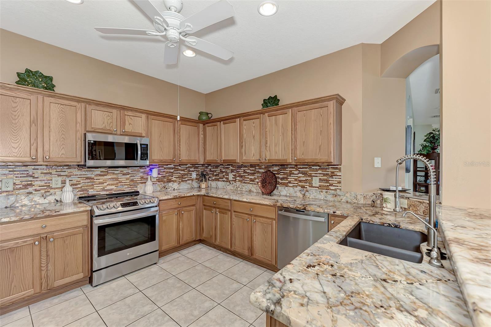 5057 WHISPERING OAKS DR, NORTH PORT, FL, 34287