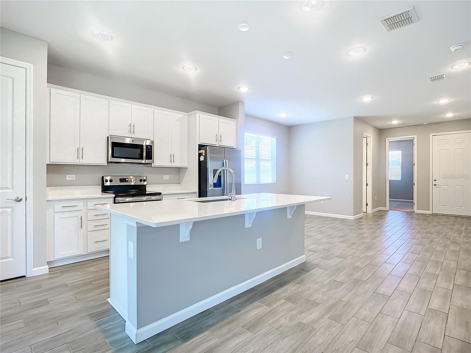 8084 CHERRYSTONE ST, LEESBURG, FL, 34748